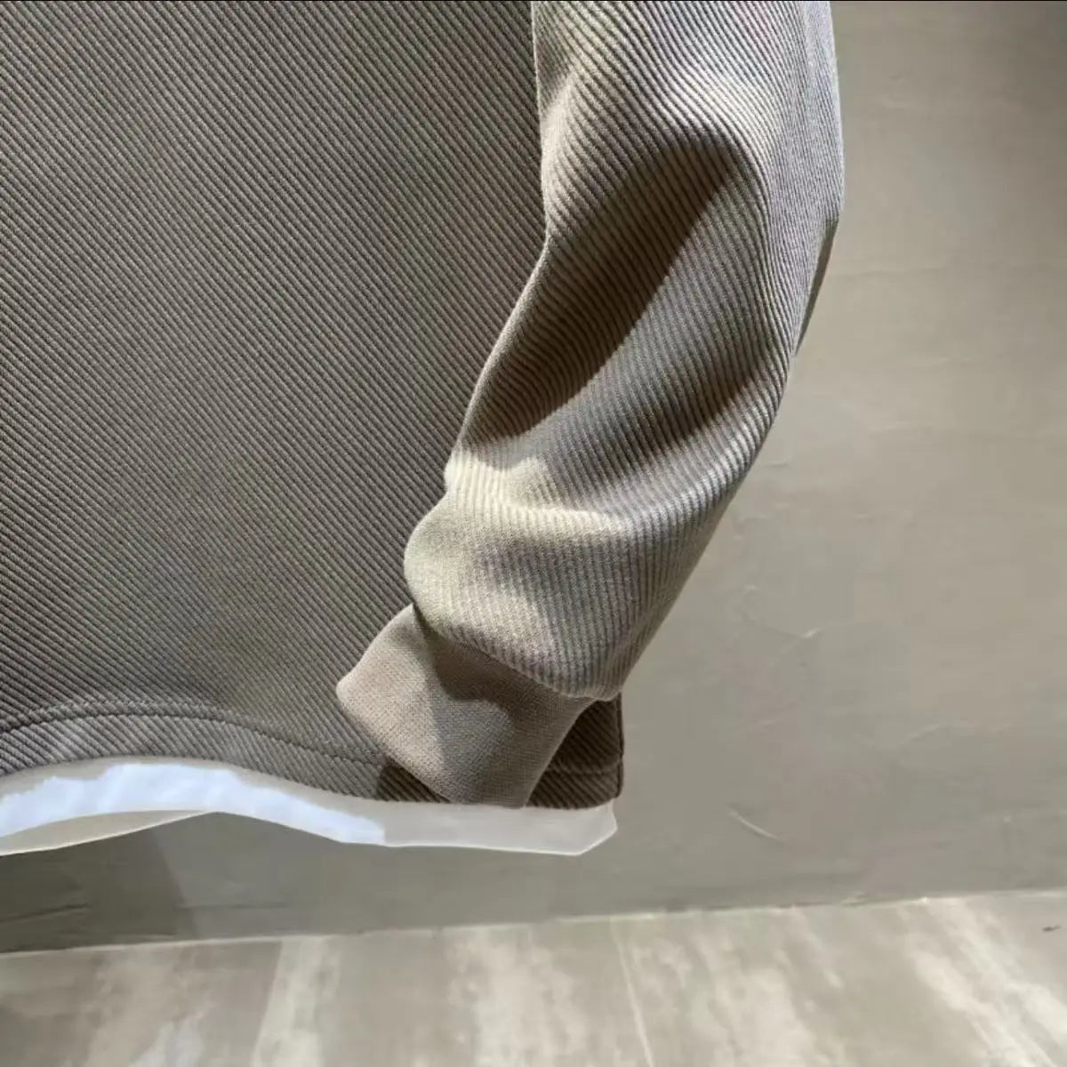Autumn New Fake Two Piece Mens Allmatch Pullovers Top Long Sleeve Plus Size Loose Casual Hoodies Fashion Korean Men Clothing
